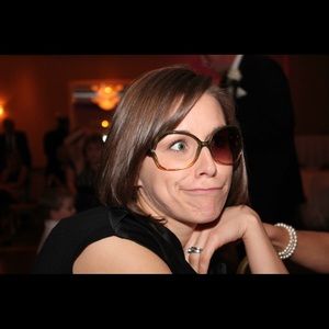 Meet your Posher, Pam